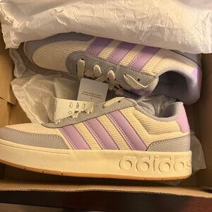 Adidas Breakbase sneakers- Y5- NEW